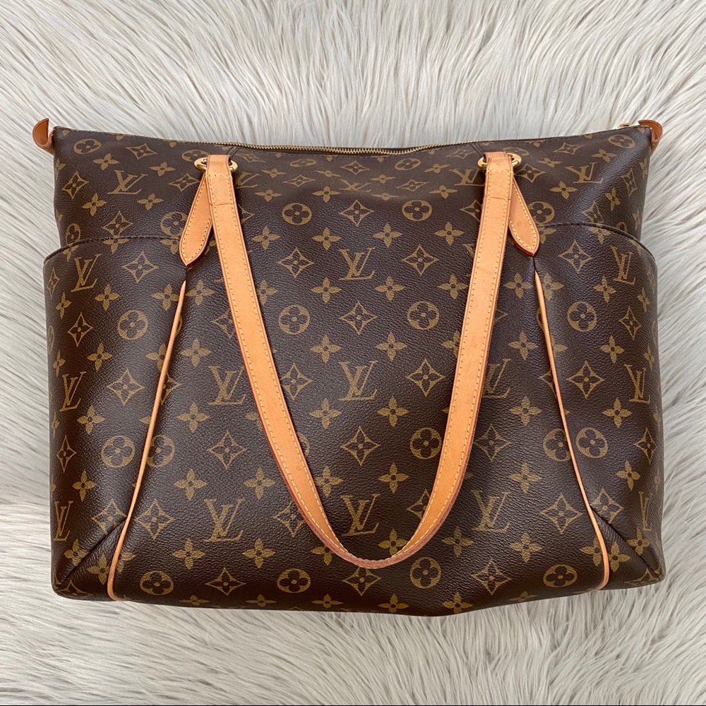LOUIS VUITTON Totally GM Monogram